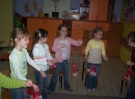 2007-2008-kl-i-teczowa-mikolajki-zabawa-lalkami-swiatecznymi-z-serwetek-14
