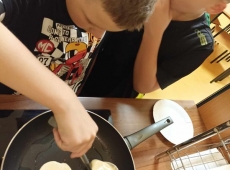 23442428204_270474449479082_810688845936654399_n