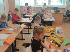 241689524_570765160934475_1986887394764043862_n-004