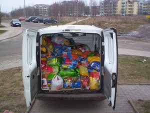 2007-2008 kl.I-III Zbiórka karmy dla zwierząt ze schroniska