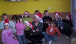 2007-2008 kl.I Tęczowa Zabawa świąteczna Zapracowany mikołaj