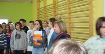 Konkurs pt. Oryginalna choinka, przygotowany przez świetlicę i samorząd uczniowski 2010