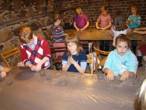 Zabawy z gliną – klasy II