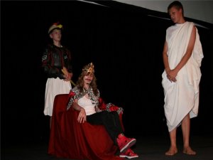 GŁOSUJMY NA „Projekt z klasą: Teatr w filmie – tworzymy Szkolny Teatr Telewizji”