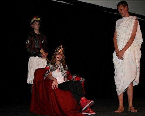 GŁOSUJMY NA „Projekt z klasą: Teatr w filmie – tworzymy Szkolny Teatr Telewizji” GŁOSUJMY NA „Projekt z klasą: Teatr w filmie – tworzymy Szkolny Teatr Telewizji”