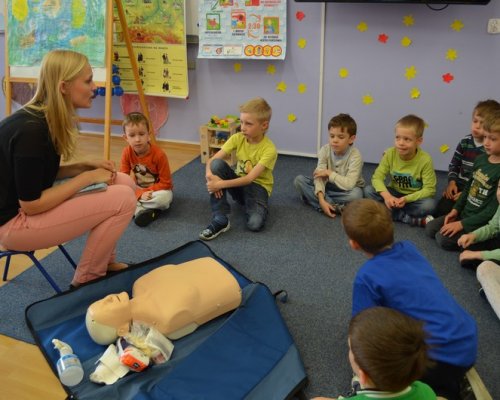 Pierwsza pomoc w zerówce Pierwsza pomoc w zerówce