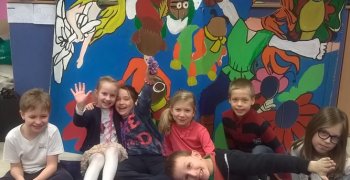 Ścianka fotograficzna na Dzień Dziewczynek