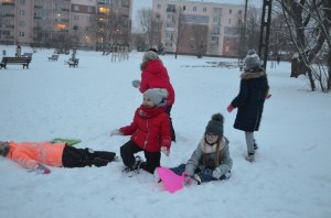 Zabawy na śniegu – koło fotograficzne
