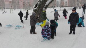 Zabawy na śniegu – klasa II bursztynowa
