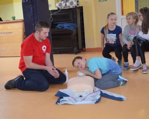 Zajęcia z pierwszej pomocy Zajęcia z pierwszej pomocy