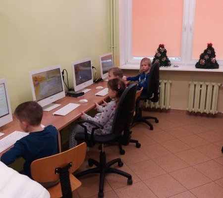 Test Wiedzy o Bezpieczeństwie – Klub Bezpiecznego Puchatka rok szkolny 2016/2017 Test Wiedzy o Bezpieczeństwie – Klub Bezpiecznego Puchatka rok szkolny 2016/2017