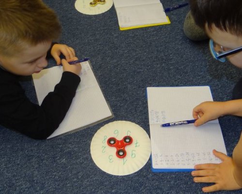 Matematyka ze spinnerami