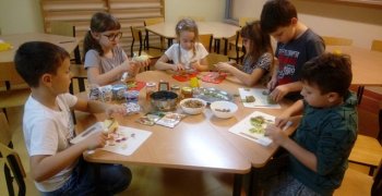 Aromatyczne kanapki z owocami