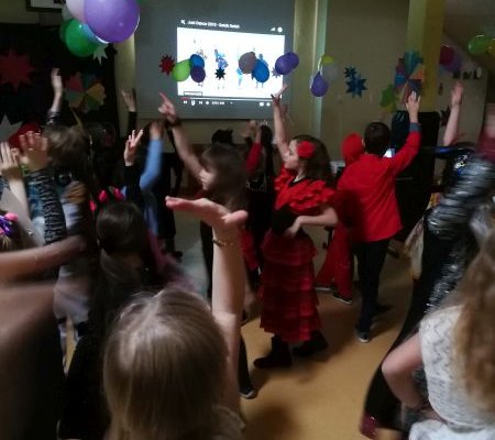 Bal karnawałowy klas 0-III
