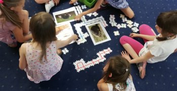 Kodowanie na dywanie w ramach projektu “Z ekologią za pan brat”