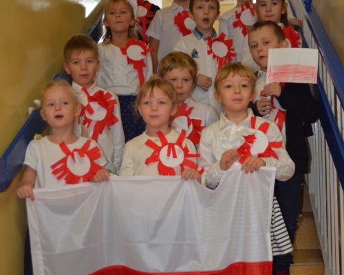 (Polski) Patriotycznie z najmłodszymi