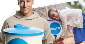 (Polski) „Moc Prezentów UNICEF”