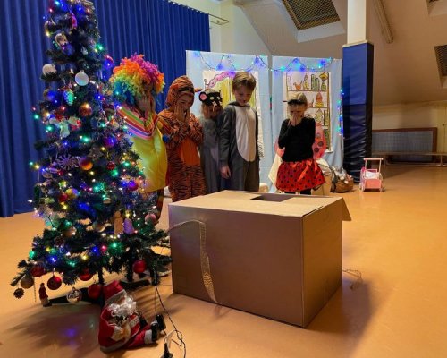 (Polski) “Gwiazdkowy prezent”- występ