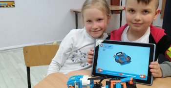 Łazik z Lego Boost- Laboratorium Przyszłości