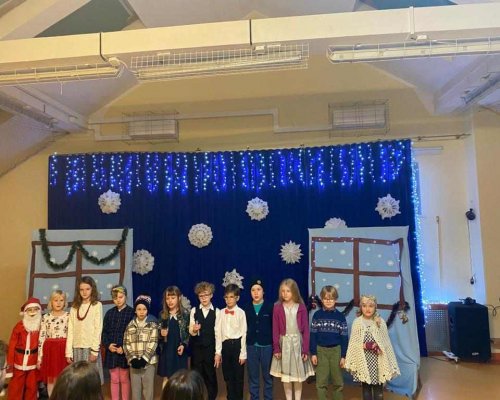 (Polski) Występ świąteczny- I perłowa