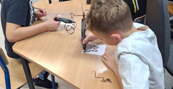 (Polski) Święta z  magicznymi długopisami 3D