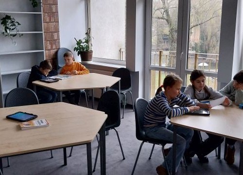 Wyjście do W-MBP Wyjście do W-MBP