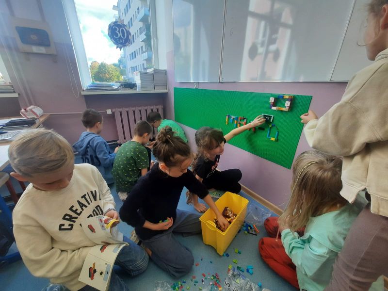 Lego Education – wall building Lego Education – wall building