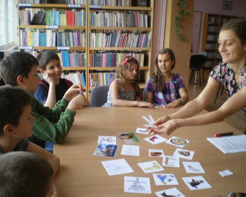 Lekcja z bajką w bibliotece